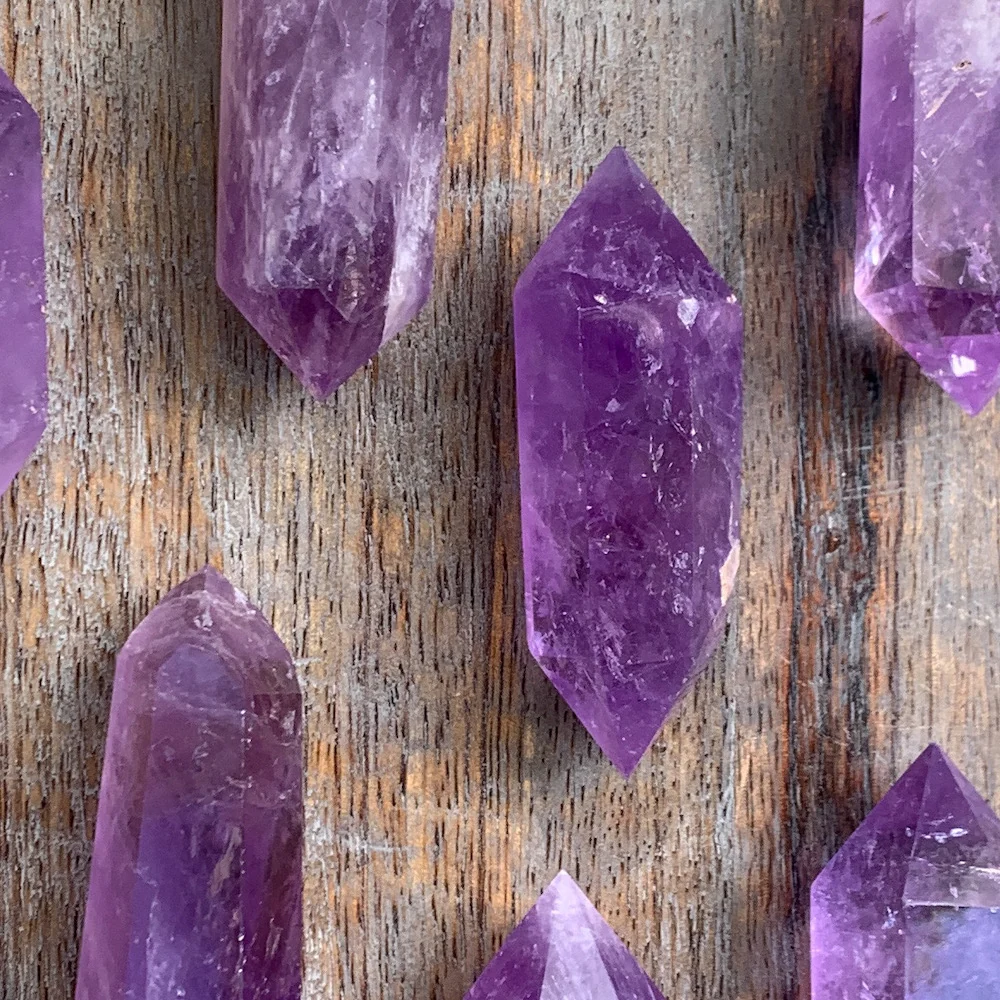 AMETHYST DOUBLE TERMINATED POINT - Image 4